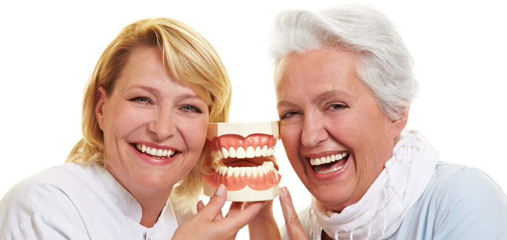 elders-denture-mold-hygeine-healthy-medicine-dental-tooth-teeth-old-elderly-mouth